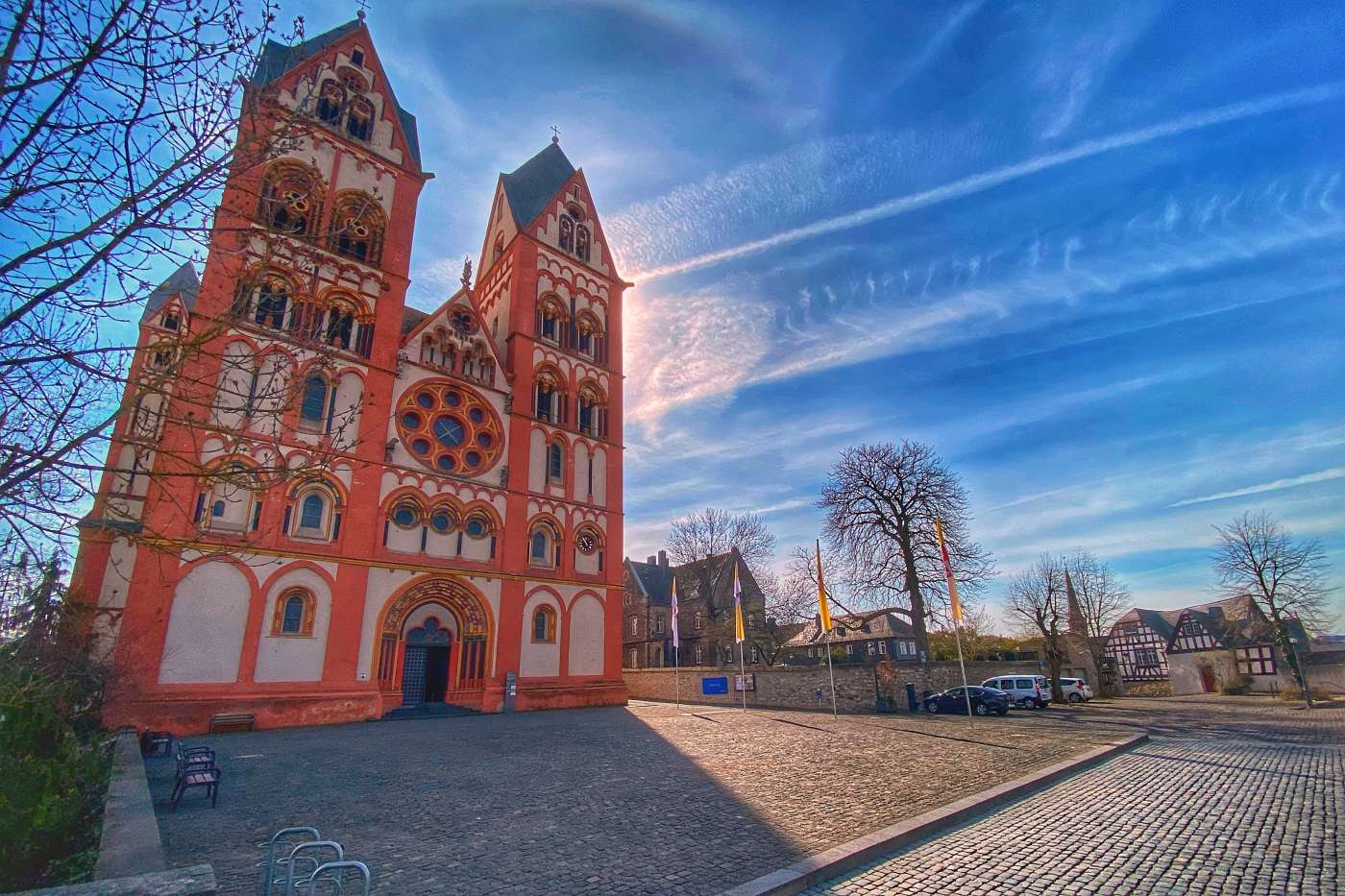 PRESSEMELDUNG - DOMPFARRGARTEN